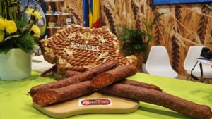 Pâinea, lactatele şi mezelurile s-ar putea scumpi cu până la 10%