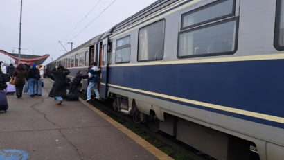 CFR: Incendiu la locomotiva unui tren de călători, în judeţul Constanţa