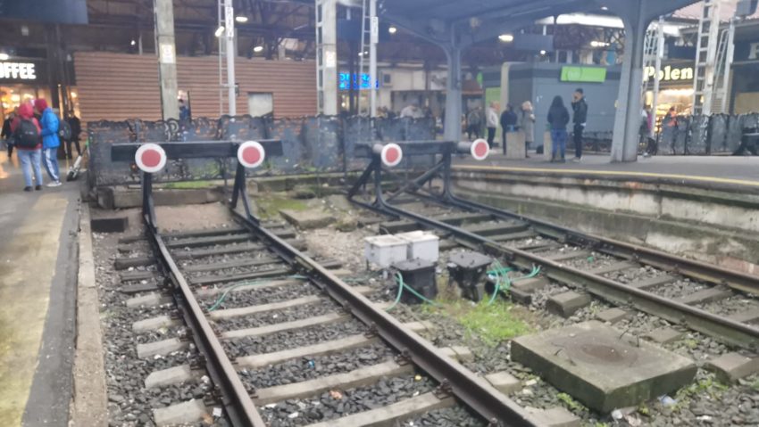 CFR: Campanie de conştientizare asupra pericolelor generate de traversarea nepermisă a căii ferate