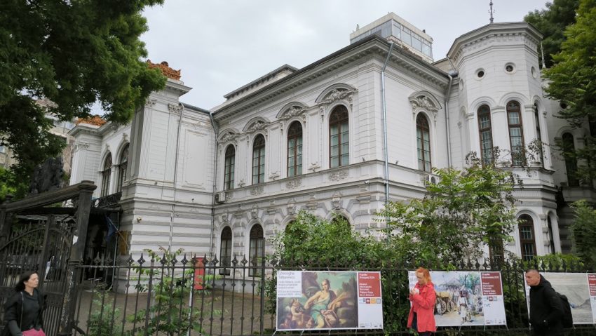 Expoziție inedită de machete și schițe funerare semnate de Frederic Storck, la Palatul Suțu