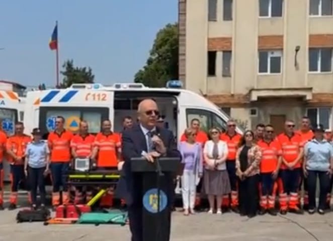 DSU: Ambulanţe noi, în dotarea Serviciilor Publice de Ambulanţă şi SMURD