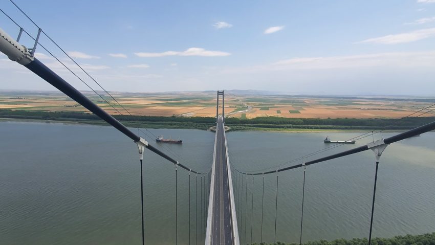 Conducătorii auto vor putea circula pe Podul peste Dunăre, dinspre Brăila spre Tulcea, în câteva zile