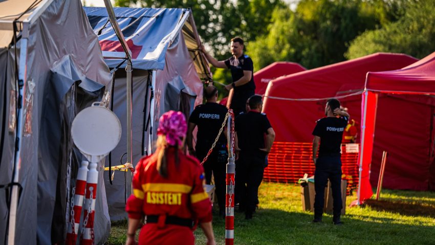 EXERCIȚIU #SEISM2025 Modulul medical RO1.MS.EMT, amplasat în Otopeni, județul Ilfov, pregătit pentru intervenții rapide în situații de criză!