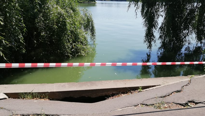 Primăria Capitalei continuă lucrările de reparații la aleile din Parcul Herăstrău