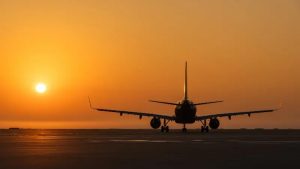 Zăpada anulează o parte din zborurile de pe aeroporturile din Paris