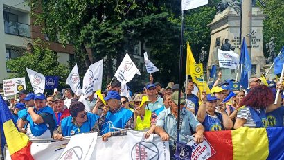 Patru confederații sindicale protestează miercuri în fața Guvernului împotriva austerității
