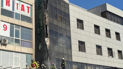 Incendiu la un magazin situat pe Şoseaua Virtuţii; 30 de persoane evacuate