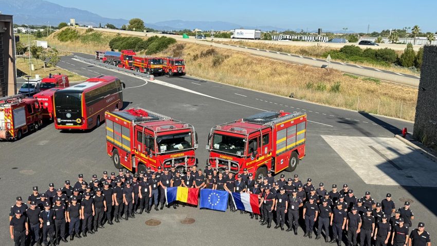 Predarea – primirea ştafetei între cele două schimburi de pompieri români prezenţi în Franţa