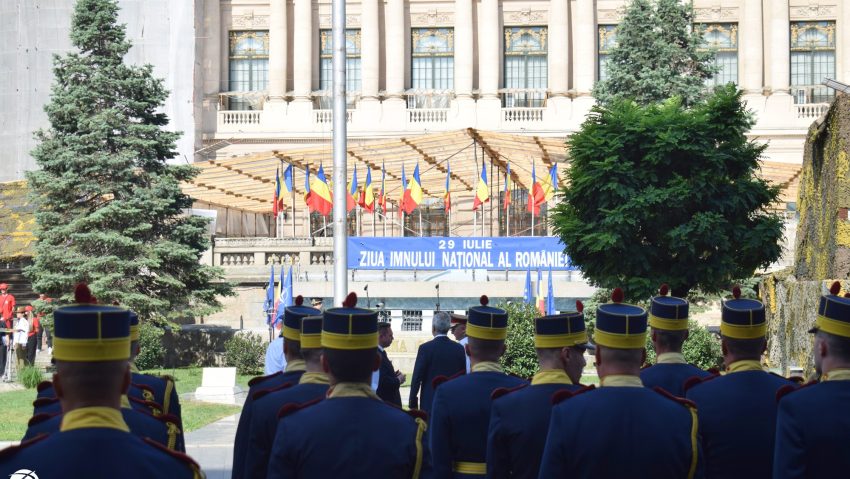 Trafic deviat pe linia 205 marți dimineața, pentru ceremonia „Zilei Imnului Național”