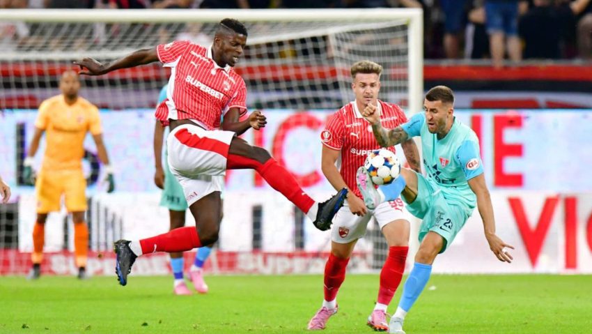 Dinamo București și UTA Arad „o dau la pace” pe „Arena Națională”, deși gazdele au evoluat în nouă oameni înspre final: un fost jucător al „câinilor” a punctat pentru „Bătrâna Doamnă”, iar Mamoudou Karamoko a înscris primul gol în tricoul „alb-roșilor”