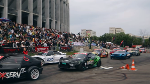 Spectacol de drift la Arena Naţională: 80 de piloţi din 6 ţări se întrec la Arena Summer RaceFest