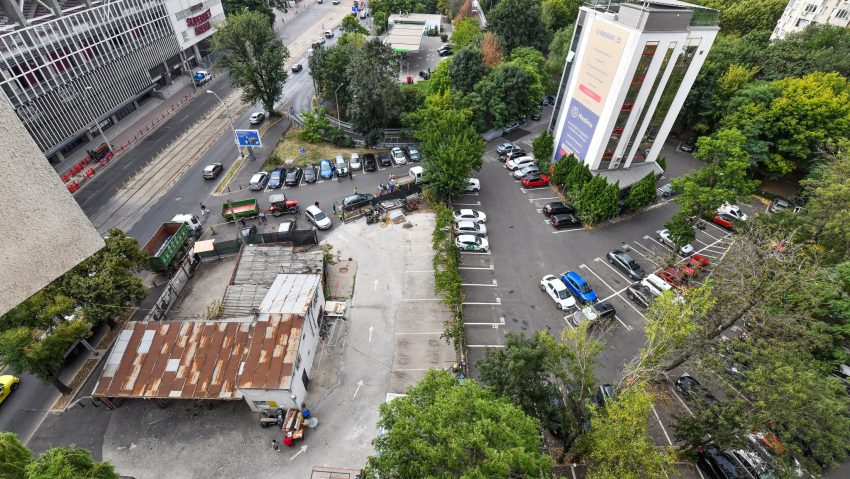 Sectorul 6 demolează o spălătorie auto ilegală de pe Calea Giulești. Terenul va fi transformat în parcare modernă