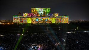 iMapp Bucharest 2026 revine în Piața Constituției. Șapte artiști internaționali intră în competiția de video mapping