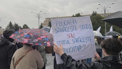 Începutul noului an universitar a fost marcat de proteste încă din prima zi