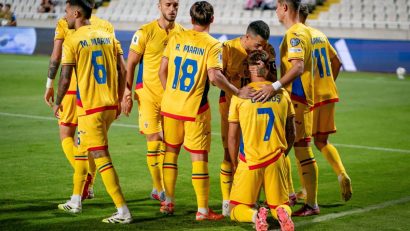 „Dubla” semnată de Denis Drăguș în prima repriză a fost insuficientă pentru ca România să învingă în Cipru: un singur punct obținut la Nicosia, iar naționala lui „Il Luce” este tot mai departe de Campionatul Mondial