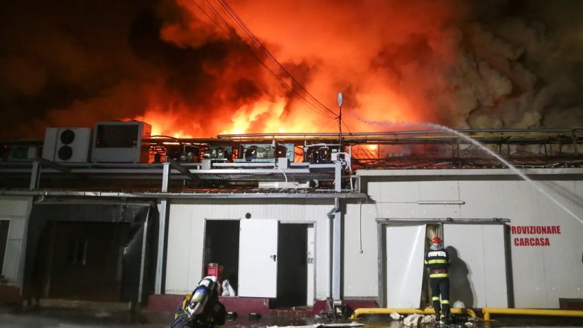Ministrul Mediului: Cauzele incendiului de marţi urmează să fie cuprinse într-un raport oficial