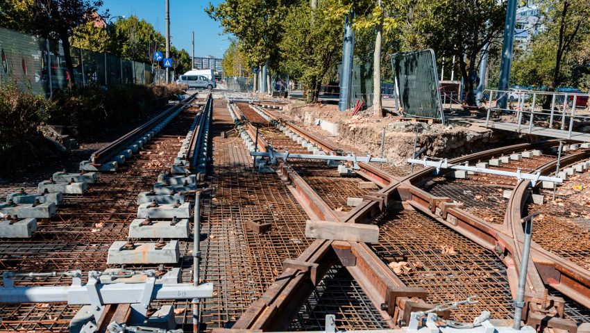Lucrările de modernizare a liniei de tramvai pe Bulevardul Expoziției au ajuns la 70%