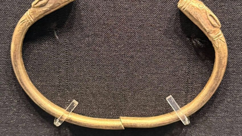 Cel mai vechi aur prelucrat din lume, aurul de la Varna, la Palatul Suțu!