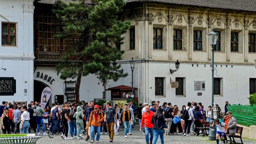 Călătorie în lumea gustului tradițional, la Artisan Food Market!