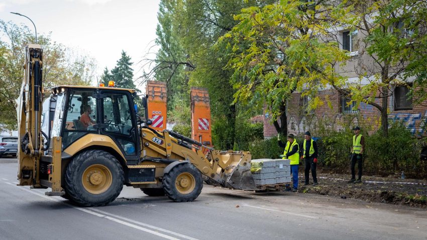 A început modernizarea Bulevardului 1 Mai!