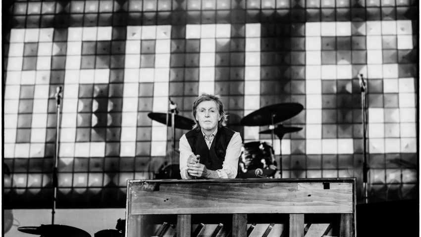 Paul McCartney lansează o melodie „silențioasă” într-un album-protest contra folosirii abuzive a muzicii de către AI