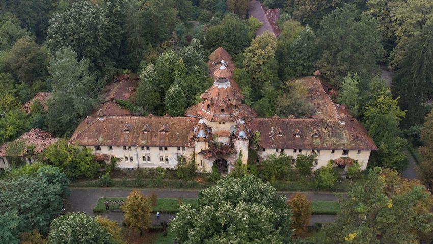 Peste 50 de organizații și specialiști cer printr-un Apel Public clasarea în regim de urgență ca Monumente Istorice a patru obiective de patrimoniu din Băile Govora