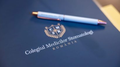Colegiul Medicilor Stomatologi: Modificările bibliografiilor pentru examenele de specialitate nu pot fi implementate în calendarul solicitat