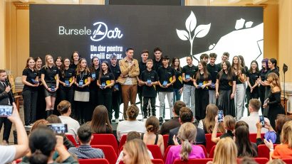 Gala Burselor DAR: Campioni ai sportului romanesc au premiat 35 de tineri excepţionali