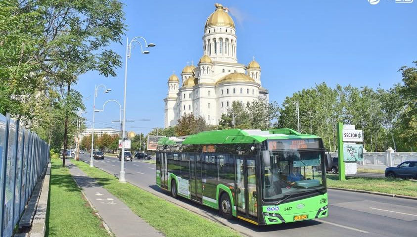 Liniile 63, 385 şi N101, deviate pentru desfăşurarea ediţiei a 18-a a “Târgului de Crăciun Bucureşti”