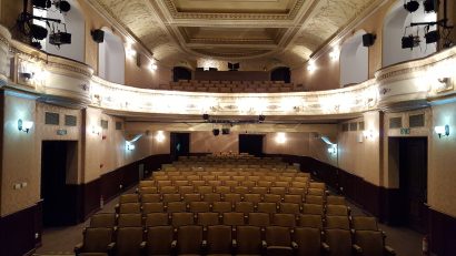 ”În ochii unei cafele negre”, spectacol la TES