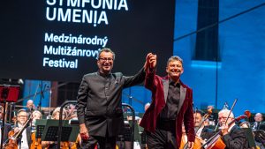 Moș Nicolae aduce două super-evenimente la Sala Palatului: tenorul Jonas Kaufmann și producția Disney „Frozen – Regatul de Gheață”