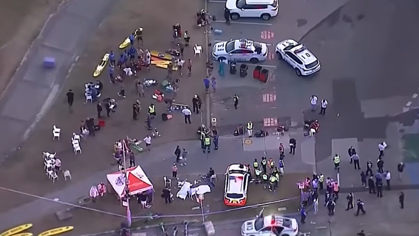 Atac armat la un eveniment de Hanuka pe plaja Bondi din Sydney: poliția spune că suspecții erau tată și fiu. 42 de răniți sunt internați