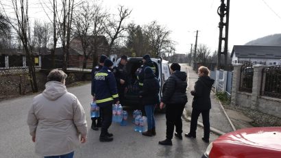 IGSU: Apă potabilă de la Rezervele de stat va fi distribuită în localităţi din Prahova şi Dâmboviţa