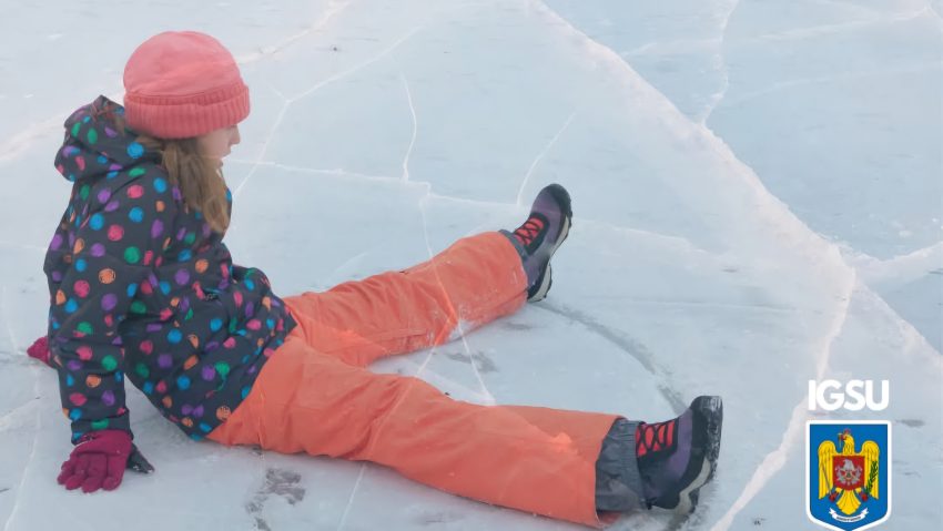 Avertisment IGSU: Nu lăsați copiii să se joace pe lacurile înghețate!