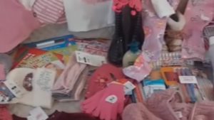 Eveniment caritabil: Free Shop Comunitar, în acest weekend, lângă stația de metrou Titan