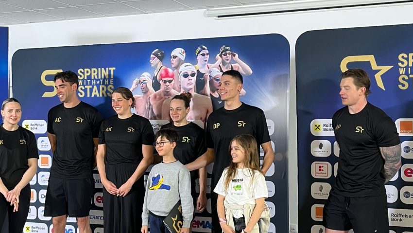 Copiii au înotat cu Popovici și vedetele mondiale la „Sprint with the stars”