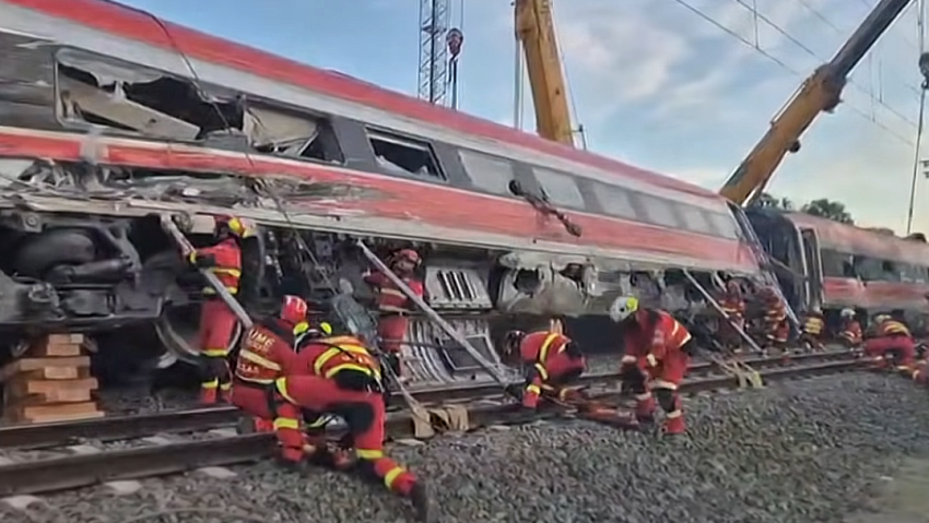Mai mulți răniți după ce un tren s-a izbit de o macara de construcții, în sud-estul Spaniei