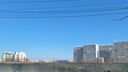 Dimineata geroasa, dupa amiaza se incalzeste