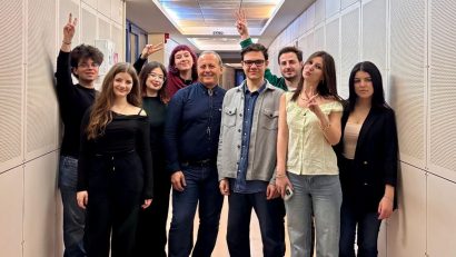 Argumente, nu zgomot: cum învață Generația Z să dezbată, nu să se certe