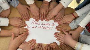 World Vision România- Apel de proiecte de Ziua Nonviolenţei în şcoli