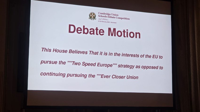 Liceeni din Cluj și Constanța, calificați la finala Cambridge Union Schools