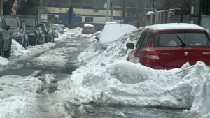 Peste 150 de dosare pentru sancționarea operatorului de deszăpezire, întocmite de Poliția Locală Sector 1