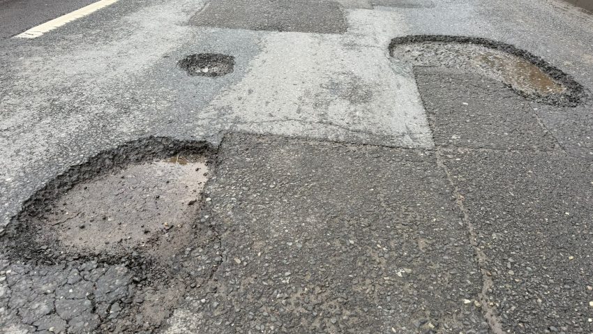 Infrastructura rutieră din București, în atenția autorităților: plombări de urgență și planuri pentru reabilitarea bulevardelor