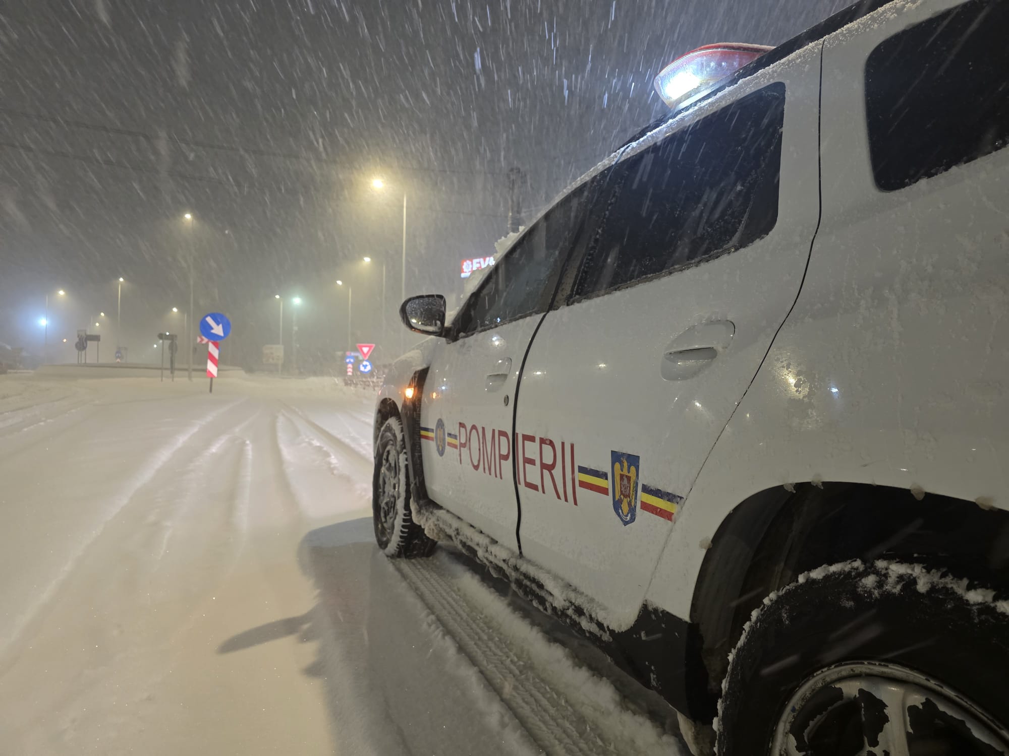 DSU: Aproape 30 de autovehicule rămase înzăpezite şi peste 170 de ...