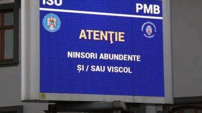 Ninsoare abundentă, strat consistent de zăpadă, intensificări puternice ale vântului, viscol puternic în București și Ilfov