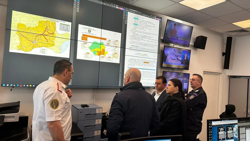 Premierul Ilie Bolojan a fost în Centrul Național de Conducere Integrată al Ministerului Afacerilor Interne