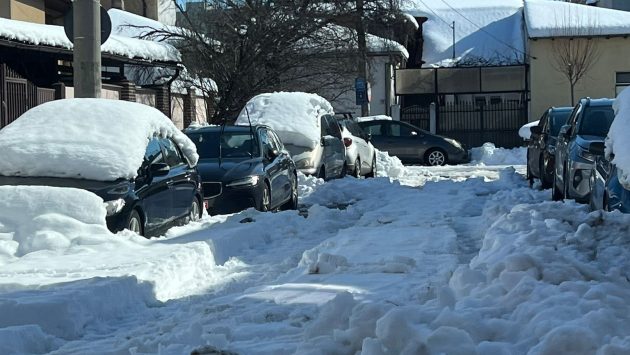 PMB amendează operatorii de salubrizare, pentru modul în care au gestionat deszăpezirea în Capitală