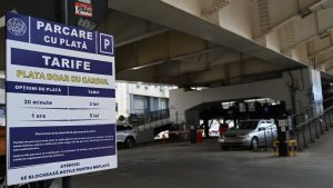 Parcarea de sub Pasajul Basarab intră în regim public, cu barieră
