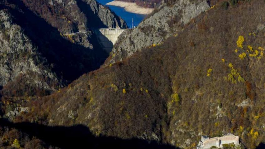 Eveniment FOTOGEOGRAFICA: Pe Argeș în sus