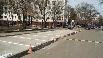 Primăria Sectorului 6 reface marcajele locurilor de parcare de reședință!